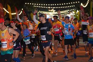 BIB: 4621, 8423
                            <button type="button" onclick="openModal(9194891)" class="btn btn-primary btn-sm float-right btn-popup" data-toggle="modal" data-target=".modal-high-quality">
                        <i class="fas fa-shopping-cart"></i> Add to Cart
                    </button>
                                            <button type="button" onclick="isThisMe(9194891, true)" class="btn btn-success btn-sm float-right btn-popup btn-isme hidden" data-toggle="tooltip" data-placement="bottom" title="นี่คือรูปของคุณใช่ไหม คลิกที่นี่เพื่อเอาเข้าอัลบั้ม">
                        <i class="fas fa-plus"></i> Add to album
                    </button>
                    <button type="button" onclick="isThisMe(9194891, false)" class="btn btn-warning btn-sm float-right btn-popup btn-isnotme hidden">
                        <i class="fas fa-ban"></i> Remove from album
                    </button>