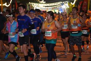 BIB: 26547, 27024, 16486, 2584, 2763
                            <button type="button" onclick="openModal(9220917)" class="btn btn-primary btn-sm float-right btn-popup" data-toggle="modal" data-target=".modal-high-quality">
                        <i class="fas fa-shopping-cart"></i> Add to Cart
                    </button>
                                            <button type="button" onclick="isThisMe(9220917, true)" class="btn btn-success btn-sm float-right btn-popup btn-isme hidden" data-toggle="tooltip" data-placement="bottom" title="นี่คือรูปของคุณใช่ไหม คลิกที่นี่เพื่อเอาเข้าอัลบั้ม">
                        <i class="fas fa-plus"></i> Add to album
                    </button>
                    <button type="button" onclick="isThisMe(9220917, false)" class="btn btn-warning btn-sm float-right btn-popup btn-isnotme hidden">
                        <i class="fas fa-ban"></i> Remove from album
                    </button>