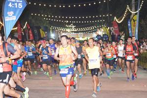 BIB: 415
                            <button type="button" onclick="openModal(9187868)" class="btn btn-primary btn-sm float-right btn-popup" data-toggle="modal" data-target=".modal-high-quality">
                        <i class="fas fa-shopping-cart"></i> Add to Cart
                    </button>
                                            <button type="button" onclick="isThisMe(9187868, true)" class="btn btn-success btn-sm float-right btn-popup btn-isme hidden" data-toggle="tooltip" data-placement="bottom" title="นี่คือรูปของคุณใช่ไหม คลิกที่นี่เพื่อเอาเข้าอัลบั้ม">
                        <i class="fas fa-plus"></i> Add to album
                    </button>
                    <button type="button" onclick="isThisMe(9187868, false)" class="btn btn-warning btn-sm float-right btn-popup btn-isnotme hidden">
                        <i class="fas fa-ban"></i> Remove from album
                    </button>