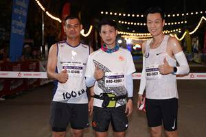 BIB: 47446, 41877, 42081, 100
                            <button type="button" onclick="openModal(9183386)" class="btn btn-primary btn-sm float-right btn-popup" data-toggle="modal" data-target=".modal-high-quality">
                        <i class="fas fa-shopping-cart"></i> Add to Cart
                    </button>
                                            <button type="button" onclick="isThisMe(9183386, true)" class="btn btn-success btn-sm float-right btn-popup btn-isme hidden" data-toggle="tooltip" data-placement="bottom" title="นี่คือรูปของคุณใช่ไหม คลิกที่นี่เพื่อเอาเข้าอัลบั้ม">
                        <i class="fas fa-plus"></i> Add to album
                    </button>
                    <button type="button" onclick="isThisMe(9183386, false)" class="btn btn-warning btn-sm float-right btn-popup btn-isnotme hidden">
                        <i class="fas fa-ban"></i> Remove from album
                    </button>