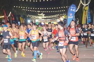 BIB: 445
                            <button type="button" onclick="openModal(9187967)" class="btn btn-primary btn-sm float-right btn-popup" data-toggle="modal" data-target=".modal-high-quality">
                        <i class="fas fa-shopping-cart"></i> Add to Cart
                    </button>
                                            <button type="button" onclick="isThisMe(9187967, true)" class="btn btn-success btn-sm float-right btn-popup btn-isme hidden" data-toggle="tooltip" data-placement="bottom" title="นี่คือรูปของคุณใช่ไหม คลิกที่นี่เพื่อเอาเข้าอัลบั้ม">
                        <i class="fas fa-plus"></i> Add to album
                    </button>
                    <button type="button" onclick="isThisMe(9187967, false)" class="btn btn-warning btn-sm float-right btn-popup btn-isnotme hidden">
                        <i class="fas fa-ban"></i> Remove from album
                    </button>