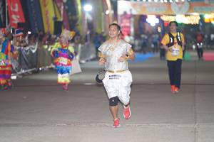 BIB: 4263
                            <button type="button" onclick="openModal(9203731)" class="btn btn-primary btn-sm float-right btn-popup" data-toggle="modal" data-target=".modal-high-quality">
                        <i class="fas fa-shopping-cart"></i> Add to Cart
                    </button>
                                            <button type="button" onclick="isThisMe(9203731, true)" class="btn btn-success btn-sm float-right btn-popup btn-isme hidden" data-toggle="tooltip" data-placement="bottom" title="นี่คือรูปของคุณใช่ไหม คลิกที่นี่เพื่อเอาเข้าอัลบั้ม">
                        <i class="fas fa-plus"></i> Add to album
                    </button>
                    <button type="button" onclick="isThisMe(9203731, false)" class="btn btn-warning btn-sm float-right btn-popup btn-isnotme hidden">
                        <i class="fas fa-ban"></i> Remove from album
                    </button>