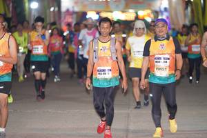 BIB: 914, 416
                            <button type="button" onclick="openModal(9202159)" class="btn btn-primary btn-sm float-right btn-popup" data-toggle="modal" data-target=".modal-high-quality">
                        <i class="fas fa-shopping-cart"></i> Add to Cart
                    </button>
                                            <button type="button" onclick="isThisMe(9202159, true)" class="btn btn-success btn-sm float-right btn-popup btn-isme hidden" data-toggle="tooltip" data-placement="bottom" title="นี่คือรูปของคุณใช่ไหม คลิกที่นี่เพื่อเอาเข้าอัลบั้ม">
                        <i class="fas fa-plus"></i> Add to album
                    </button>
                    <button type="button" onclick="isThisMe(9202159, false)" class="btn btn-warning btn-sm float-right btn-popup btn-isnotme hidden">
                        <i class="fas fa-ban"></i> Remove from album
                    </button>