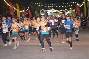 BIB: 
                            <button type="button" onclick="openModal(9200254)" class="btn btn-primary btn-sm float-right btn-popup" data-toggle="modal" data-target=".modal-high-quality">
                        <i class="fas fa-shopping-cart"></i> Add to Cart
                    </button>
                                            <button type="button" onclick="isThisMe(9200254, true)" class="btn btn-success btn-sm float-right btn-popup btn-isme hidden" data-toggle="tooltip" data-placement="bottom" title="นี่คือรูปของคุณใช่ไหม คลิกที่นี่เพื่อเอาเข้าอัลบั้ม">
                        <i class="fas fa-plus"></i> Add to album
                    </button>
                    <button type="button" onclick="isThisMe(9200254, false)" class="btn btn-warning btn-sm float-right btn-popup btn-isnotme hidden">
                        <i class="fas fa-ban"></i> Remove from album
                    </button>