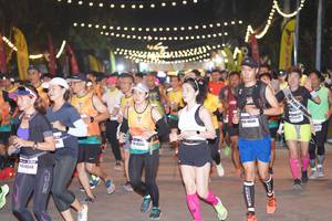 BIB: 154048
                            <button type="button" onclick="openModal(9189126)" class="btn btn-primary btn-sm float-right btn-popup" data-toggle="modal" data-target=".modal-high-quality">
                        <i class="fas fa-shopping-cart"></i> Add to Cart
                    </button>
                                            <button type="button" onclick="isThisMe(9189126, true)" class="btn btn-success btn-sm float-right btn-popup btn-isme hidden" data-toggle="tooltip" data-placement="bottom" title="นี่คือรูปของคุณใช่ไหม คลิกที่นี่เพื่อเอาเข้าอัลบั้ม">
                        <i class="fas fa-plus"></i> Add to album
                    </button>
                    <button type="button" onclick="isThisMe(9189126, false)" class="btn btn-warning btn-sm float-right btn-popup btn-isnotme hidden">
                        <i class="fas fa-ban"></i> Remove from album
                    </button>