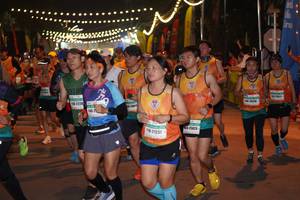 BIB: 250, 2228, 25625, 21231
                            <button type="button" onclick="openModal(9220606)" class="btn btn-primary btn-sm float-right btn-popup" data-toggle="modal" data-target=".modal-high-quality">
                        <i class="fas fa-shopping-cart"></i> Add to Cart
                    </button>
                                            <button type="button" onclick="isThisMe(9220606, true)" class="btn btn-success btn-sm float-right btn-popup btn-isme hidden" data-toggle="tooltip" data-placement="bottom" title="นี่คือรูปของคุณใช่ไหม คลิกที่นี่เพื่อเอาเข้าอัลบั้ม">
                        <i class="fas fa-plus"></i> Add to album
                    </button>
                    <button type="button" onclick="isThisMe(9220606, false)" class="btn btn-warning btn-sm float-right btn-popup btn-isnotme hidden">
                        <i class="fas fa-ban"></i> Remove from album
                    </button>