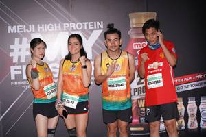 BIB: 21642, 27989, 25138
                            <button type="button" onclick="openModal(9209389)" class="btn btn-primary btn-sm float-right btn-popup" data-toggle="modal" data-target=".modal-high-quality">
                        <i class="fas fa-shopping-cart"></i> Add to Cart
                    </button>
                                            <button type="button" onclick="isThisMe(9209389, true)" class="btn btn-success btn-sm float-right btn-popup btn-isme hidden" data-toggle="tooltip" data-placement="bottom" title="นี่คือรูปของคุณใช่ไหม คลิกที่นี่เพื่อเอาเข้าอัลบั้ม">
                        <i class="fas fa-plus"></i> Add to album
                    </button>
                    <button type="button" onclick="isThisMe(9209389, false)" class="btn btn-warning btn-sm float-right btn-popup btn-isnotme hidden">
                        <i class="fas fa-ban"></i> Remove from album
                    </button>
