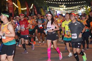 BIB: 41960
                            <button type="button" onclick="openModal(9190199)" class="btn btn-primary btn-sm float-right btn-popup" data-toggle="modal" data-target=".modal-high-quality">
                        <i class="fas fa-shopping-cart"></i> Add to Cart
                    </button>
                                            <button type="button" onclick="isThisMe(9190199, true)" class="btn btn-success btn-sm float-right btn-popup btn-isme hidden" data-toggle="tooltip" data-placement="bottom" title="นี่คือรูปของคุณใช่ไหม คลิกที่นี่เพื่อเอาเข้าอัลบั้ม">
                        <i class="fas fa-plus"></i> Add to album
                    </button>
                    <button type="button" onclick="isThisMe(9190199, false)" class="btn btn-warning btn-sm float-right btn-popup btn-isnotme hidden">
                        <i class="fas fa-ban"></i> Remove from album
                    </button>