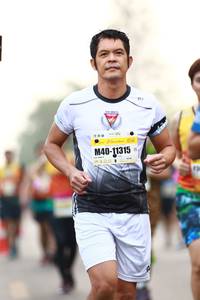 BIB: 104, 11315
                            <button type="button" onclick="openModal(10195147)" class="btn btn-primary btn-sm float-right btn-popup" data-toggle="modal" data-target=".modal-high-quality">
                        <i class="fas fa-shopping-cart"></i> Add to Cart
                    </button>
                                            <button type="button" onclick="isThisMe(10195147, true)" class="btn btn-success btn-sm float-right btn-popup btn-isme hidden" data-toggle="tooltip" data-placement="bottom" title="นี่คือรูปของคุณใช่ไหม คลิกที่นี่เพื่อเอาเข้าอัลบั้ม">
                        <i class="fas fa-plus"></i> Add to album
                    </button>
                    <button type="button" onclick="isThisMe(10195147, false)" class="btn btn-warning btn-sm float-right btn-popup btn-isnotme hidden">
                        <i class="fas fa-ban"></i> Remove from album
                    </button>