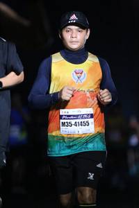 BIB: 42195, 41455
                            <button type="button" onclick="openModal(10146498)" class="btn btn-primary btn-sm float-right btn-popup" data-toggle="modal" data-target=".modal-high-quality">
                        <i class="fas fa-shopping-cart"></i> Add to Cart
                    </button>
                                            <button type="button" onclick="isThisMe(10146498, true)" class="btn btn-success btn-sm float-right btn-popup btn-isme hidden" data-toggle="tooltip" data-placement="bottom" title="นี่คือรูปของคุณใช่ไหม คลิกที่นี่เพื่อเอาเข้าอัลบั้ม">
                        <i class="fas fa-plus"></i> Add to album
                    </button>
                    <button type="button" onclick="isThisMe(10146498, false)" class="btn btn-warning btn-sm float-right btn-popup btn-isnotme hidden">
                        <i class="fas fa-ban"></i> Remove from album
                    </button>