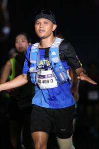 BIB: 409
                            <button type="button" onclick="openModal(10144787)" class="btn btn-primary btn-sm float-right btn-popup" data-toggle="modal" data-target=".modal-high-quality">
                        <i class="fas fa-shopping-cart"></i> Add to Cart
                    </button>
                                            <button type="button" onclick="isThisMe(10144787, true)" class="btn btn-success btn-sm float-right btn-popup btn-isme hidden" data-toggle="tooltip" data-placement="bottom" title="นี่คือรูปของคุณใช่ไหม คลิกที่นี่เพื่อเอาเข้าอัลบั้ม">
                        <i class="fas fa-plus"></i> Add to album
                    </button>
                    <button type="button" onclick="isThisMe(10144787, false)" class="btn btn-warning btn-sm float-right btn-popup btn-isnotme hidden">
                        <i class="fas fa-ban"></i> Remove from album
                    </button>