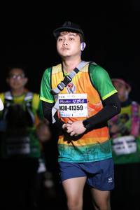 BIB: 42195, 41359
                            <button type="button" onclick="openModal(10188493)" class="btn btn-primary btn-sm float-right btn-popup" data-toggle="modal" data-target=".modal-high-quality">
                        <i class="fas fa-shopping-cart"></i> Add to Cart
                    </button>
                                            <button type="button" onclick="isThisMe(10188493, true)" class="btn btn-success btn-sm float-right btn-popup btn-isme hidden" data-toggle="tooltip" data-placement="bottom" title="นี่คือรูปของคุณใช่ไหม คลิกที่นี่เพื่อเอาเข้าอัลบั้ม">
                        <i class="fas fa-plus"></i> Add to album
                    </button>
                    <button type="button" onclick="isThisMe(10188493, false)" class="btn btn-warning btn-sm float-right btn-popup btn-isnotme hidden">
                        <i class="fas fa-ban"></i> Remove from album
                    </button>