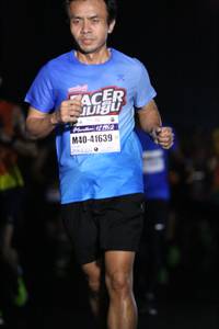 BIB: 1219, 41639
                            <button type="button" onclick="openModal(10144974)" class="btn btn-primary btn-sm float-right btn-popup" data-toggle="modal" data-target=".modal-high-quality">
                        <i class="fas fa-shopping-cart"></i> Add to Cart
                    </button>
                                            <button type="button" onclick="isThisMe(10144974, true)" class="btn btn-success btn-sm float-right btn-popup btn-isme hidden" data-toggle="tooltip" data-placement="bottom" title="นี่คือรูปของคุณใช่ไหม คลิกที่นี่เพื่อเอาเข้าอัลบั้ม">
                        <i class="fas fa-plus"></i> Add to album
                    </button>
                    <button type="button" onclick="isThisMe(10144974, false)" class="btn btn-warning btn-sm float-right btn-popup btn-isnotme hidden">
                        <i class="fas fa-ban"></i> Remove from album
                    </button>