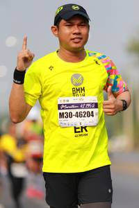 BIB: 2018, 42195, 46204
                            <button type="button" onclick="openModal(7807788)" class="btn btn-primary btn-sm float-right btn-popup" data-toggle="modal" data-target=".modal-high-quality">
                        <i class="fas fa-shopping-cart"></i> Add to Cart
                    </button>
                                            <button type="button" onclick="isThisMe(7807788, true)" class="btn btn-success btn-sm float-right btn-popup btn-isme hidden" data-toggle="tooltip" data-placement="bottom" title="นี่คือรูปของคุณใช่ไหม คลิกที่นี่เพื่อเอาเข้าอัลบั้ม">
                        <i class="fas fa-plus"></i> Add to album
                    </button>
                    <button type="button" onclick="isThisMe(7807788, false)" class="btn btn-warning btn-sm float-right btn-popup btn-isnotme hidden">
                        <i class="fas fa-ban"></i> Remove from album
                    </button>