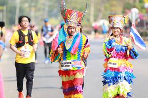 BIB: 15461, 47081
                            <button type="button" onclick="openModal(7578101)" class="btn btn-primary btn-sm float-right btn-popup" data-toggle="modal" data-target=".modal-high-quality">
                        <i class="fas fa-shopping-cart"></i> Add to Cart
                    </button>
                                            <button type="button" onclick="isThisMe(7578101, true)" class="btn btn-success btn-sm float-right btn-popup btn-isme hidden" data-toggle="tooltip" data-placement="bottom" title="นี่คือรูปของคุณใช่ไหม คลิกที่นี่เพื่อเอาเข้าอัลบั้ม">
                        <i class="fas fa-plus"></i> Add to album
                    </button>
                    <button type="button" onclick="isThisMe(7578101, false)" class="btn btn-warning btn-sm float-right btn-popup btn-isnotme hidden">
                        <i class="fas fa-ban"></i> Remove from album
                    </button>