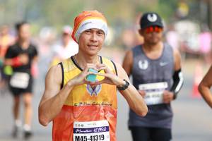 BIB: 1952, 41319
                            <button type="button" onclick="openModal(7526341)" class="btn btn-primary btn-sm float-right btn-popup" data-toggle="modal" data-target=".modal-high-quality">
                        <i class="fas fa-shopping-cart"></i> Add to Cart
                    </button>
                                            <button type="button" onclick="isThisMe(7526341, true)" class="btn btn-success btn-sm float-right btn-popup btn-isme hidden" data-toggle="tooltip" data-placement="bottom" title="นี่คือรูปของคุณใช่ไหม คลิกที่นี่เพื่อเอาเข้าอัลบั้ม">
                        <i class="fas fa-plus"></i> Add to album
                    </button>
                    <button type="button" onclick="isThisMe(7526341, false)" class="btn btn-warning btn-sm float-right btn-popup btn-isnotme hidden">
                        <i class="fas fa-ban"></i> Remove from album
                    </button>