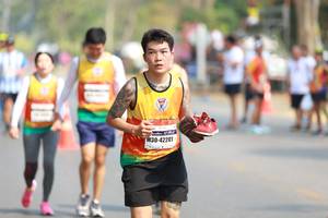 BIB: 42201
                            <button type="button" onclick="openModal(7573930)" class="btn btn-primary btn-sm float-right btn-popup" data-toggle="modal" data-target=".modal-high-quality">
                        <i class="fas fa-shopping-cart"></i> Add to Cart
                    </button>
                                            <button type="button" onclick="isThisMe(7573930, true)" class="btn btn-success btn-sm float-right btn-popup btn-isme hidden" data-toggle="tooltip" data-placement="bottom" title="นี่คือรูปของคุณใช่ไหม คลิกที่นี่เพื่อเอาเข้าอัลบั้ม">
                        <i class="fas fa-plus"></i> Add to album
                    </button>
                    <button type="button" onclick="isThisMe(7573930, false)" class="btn btn-warning btn-sm float-right btn-popup btn-isnotme hidden">
                        <i class="fas fa-ban"></i> Remove from album
                    </button>