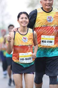 BIB: 102, 17180, 16428
                            <button type="button" onclick="openModal(9080634)" class="btn btn-primary btn-sm float-right btn-popup" data-toggle="modal" data-target=".modal-high-quality">
                        <i class="fas fa-shopping-cart"></i> Add to Cart
                    </button>
                                            <button type="button" onclick="isThisMe(9080634, true)" class="btn btn-success btn-sm float-right btn-popup btn-isme hidden" data-toggle="tooltip" data-placement="bottom" title="นี่คือรูปของคุณใช่ไหม คลิกที่นี่เพื่อเอาเข้าอัลบั้ม">
                        <i class="fas fa-plus"></i> Add to album
                    </button>
                    <button type="button" onclick="isThisMe(9080634, false)" class="btn btn-warning btn-sm float-right btn-popup btn-isnotme hidden">
                        <i class="fas fa-ban"></i> Remove from album
                    </button>