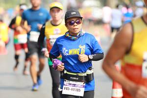 BIB: 40705
                            <button type="button" onclick="openModal(7526104)" class="btn btn-primary btn-sm float-right btn-popup" data-toggle="modal" data-target=".modal-high-quality">
                        <i class="fas fa-shopping-cart"></i> Add to Cart
                    </button>
                                            <button type="button" onclick="isThisMe(7526104, true)" class="btn btn-success btn-sm float-right btn-popup btn-isme hidden" data-toggle="tooltip" data-placement="bottom" title="นี่คือรูปของคุณใช่ไหม คลิกที่นี่เพื่อเอาเข้าอัลบั้ม">
                        <i class="fas fa-plus"></i> Add to album
                    </button>
                    <button type="button" onclick="isThisMe(7526104, false)" class="btn btn-warning btn-sm float-right btn-popup btn-isnotme hidden">
                        <i class="fas fa-ban"></i> Remove from album
                    </button>