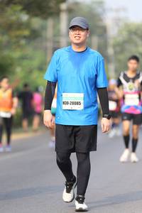 BIB: 28085
                            <button type="button" onclick="openModal(7950651)" class="btn btn-primary btn-sm float-right btn-popup" data-toggle="modal" data-target=".modal-high-quality">
                        <i class="fas fa-shopping-cart"></i> Add to Cart
                    </button>
                                            <button type="button" onclick="isThisMe(7950651, true)" class="btn btn-success btn-sm float-right btn-popup btn-isme hidden" data-toggle="tooltip" data-placement="bottom" title="นี่คือรูปของคุณใช่ไหม คลิกที่นี่เพื่อเอาเข้าอัลบั้ม">
                        <i class="fas fa-plus"></i> Add to album
                    </button>
                    <button type="button" onclick="isThisMe(7950651, false)" class="btn btn-warning btn-sm float-right btn-popup btn-isnotme hidden">
                        <i class="fas fa-ban"></i> Remove from album
                    </button>