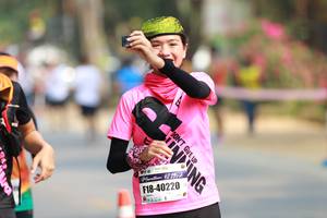 BIB: 42195, 40220
                            <button type="button" onclick="openModal(7533638)" class="btn btn-primary btn-sm float-right btn-popup" data-toggle="modal" data-target=".modal-high-quality">
                        <i class="fas fa-shopping-cart"></i> Add to Cart
                    </button>
                                            <button type="button" onclick="isThisMe(7533638, true)" class="btn btn-success btn-sm float-right btn-popup btn-isme hidden" data-toggle="tooltip" data-placement="bottom" title="นี่คือรูปของคุณใช่ไหม คลิกที่นี่เพื่อเอาเข้าอัลบั้ม">
                        <i class="fas fa-plus"></i> Add to album
                    </button>
                    <button type="button" onclick="isThisMe(7533638, false)" class="btn btn-warning btn-sm float-right btn-popup btn-isnotme hidden">
                        <i class="fas fa-ban"></i> Remove from album
                    </button>