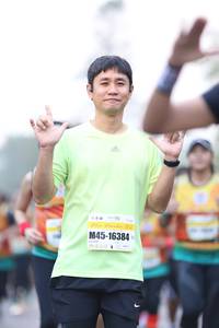 BIB: 102, 16384
                            <button type="button" onclick="openModal(9079605)" class="btn btn-primary btn-sm float-right btn-popup" data-toggle="modal" data-target=".modal-high-quality">
                        <i class="fas fa-shopping-cart"></i> Add to Cart
                    </button>
                                            <button type="button" onclick="isThisMe(9079605, true)" class="btn btn-success btn-sm float-right btn-popup btn-isme hidden" data-toggle="tooltip" data-placement="bottom" title="นี่คือรูปของคุณใช่ไหม คลิกที่นี่เพื่อเอาเข้าอัลบั้ม">
                        <i class="fas fa-plus"></i> Add to album
                    </button>
                    <button type="button" onclick="isThisMe(9079605, false)" class="btn btn-warning btn-sm float-right btn-popup btn-isnotme hidden">
                        <i class="fas fa-ban"></i> Remove from album
                    </button>