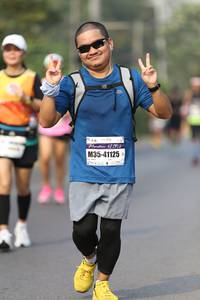 BIB: 42195, 41125
                            <button type="button" onclick="openModal(7800213)" class="btn btn-primary btn-sm float-right btn-popup" data-toggle="modal" data-target=".modal-high-quality">
                        <i class="fas fa-shopping-cart"></i> Add to Cart
                    </button>
                                            <button type="button" onclick="isThisMe(7800213, true)" class="btn btn-success btn-sm float-right btn-popup btn-isme hidden" data-toggle="tooltip" data-placement="bottom" title="นี่คือรูปของคุณใช่ไหม คลิกที่นี่เพื่อเอาเข้าอัลบั้ม">
                        <i class="fas fa-plus"></i> Add to album
                    </button>
                    <button type="button" onclick="isThisMe(7800213, false)" class="btn btn-warning btn-sm float-right btn-popup btn-isnotme hidden">
                        <i class="fas fa-ban"></i> Remove from album
                    </button>