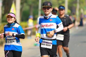 BIB: 40276, 40324
                            <button type="button" onclick="openModal(7499718)" class="btn btn-primary btn-sm float-right btn-popup" data-toggle="modal" data-target=".modal-high-quality">
                        <i class="fas fa-shopping-cart"></i> Add to Cart
                    </button>
                                            <button type="button" onclick="isThisMe(7499718, true)" class="btn btn-success btn-sm float-right btn-popup btn-isme hidden" data-toggle="tooltip" data-placement="bottom" title="นี่คือรูปของคุณใช่ไหม คลิกที่นี่เพื่อเอาเข้าอัลบั้ม">
                        <i class="fas fa-plus"></i> Add to album
                    </button>
                    <button type="button" onclick="isThisMe(7499718, false)" class="btn btn-warning btn-sm float-right btn-popup btn-isnotme hidden">
                        <i class="fas fa-ban"></i> Remove from album
                    </button>