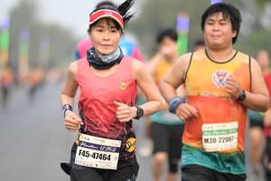 BIB: 22067, 42195, 47464
                            <button type="button" onclick="openModal(8686725)" class="btn btn-primary btn-sm float-right btn-popup" data-toggle="modal" data-target=".modal-high-quality">
                        <i class="fas fa-shopping-cart"></i> Add to Cart
                    </button>
                                            <button type="button" onclick="isThisMe(8686725, true)" class="btn btn-success btn-sm float-right btn-popup btn-isme hidden" data-toggle="tooltip" data-placement="bottom" title="นี่คือรูปของคุณใช่ไหม คลิกที่นี่เพื่อเอาเข้าอัลบั้ม">
                        <i class="fas fa-plus"></i> Add to album
                    </button>
                    <button type="button" onclick="isThisMe(8686725, false)" class="btn btn-warning btn-sm float-right btn-popup btn-isnotme hidden">
                        <i class="fas fa-ban"></i> Remove from album
                    </button>