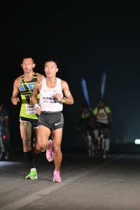 BIB: 354
                            <button type="button" onclick="openModal(7313517)" class="btn btn-primary btn-sm float-right btn-popup" data-toggle="modal" data-target=".modal-high-quality">
                        <i class="fas fa-shopping-cart"></i> Add to Cart
                    </button>
                                            <button type="button" onclick="isThisMe(7313517, true)" class="btn btn-success btn-sm float-right btn-popup btn-isme hidden" data-toggle="tooltip" data-placement="bottom" title="นี่คือรูปของคุณใช่ไหม คลิกที่นี่เพื่อเอาเข้าอัลบั้ม">
                        <i class="fas fa-plus"></i> Add to album
                    </button>
                    <button type="button" onclick="isThisMe(7313517, false)" class="btn btn-warning btn-sm float-right btn-popup btn-isnotme hidden">
                        <i class="fas fa-ban"></i> Remove from album
                    </button>