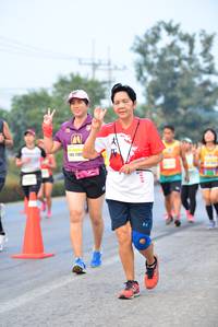 BIB: 1105
                            <button type="button" onclick="openModal(10367415)" class="btn btn-primary btn-sm float-right btn-popup" data-toggle="modal" data-target=".modal-high-quality">
                        <i class="fas fa-shopping-cart"></i> Add to Cart
                    </button>
                                            <button type="button" onclick="isThisMe(10367415, true)" class="btn btn-success btn-sm float-right btn-popup btn-isme hidden" data-toggle="tooltip" data-placement="bottom" title="นี่คือรูปของคุณใช่ไหม คลิกที่นี่เพื่อเอาเข้าอัลบั้ม">
                        <i class="fas fa-plus"></i> Add to album
                    </button>
                    <button type="button" onclick="isThisMe(10367415, false)" class="btn btn-warning btn-sm float-right btn-popup btn-isnotme hidden">
                        <i class="fas fa-ban"></i> Remove from album
                    </button>