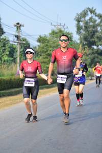 BIB: 0824, 40004
                            <button type="button" onclick="openModal(10131999)" class="btn btn-primary btn-sm float-right btn-popup" data-toggle="modal" data-target=".modal-high-quality">
                        <i class="fas fa-shopping-cart"></i> Add to Cart
                    </button>
                                            <button type="button" onclick="isThisMe(10131999, true)" class="btn btn-success btn-sm float-right btn-popup btn-isme hidden" data-toggle="tooltip" data-placement="bottom" title="นี่คือรูปของคุณใช่ไหม คลิกที่นี่เพื่อเอาเข้าอัลบั้ม">
                        <i class="fas fa-plus"></i> Add to album
                    </button>
                    <button type="button" onclick="isThisMe(10131999, false)" class="btn btn-warning btn-sm float-right btn-popup btn-isnotme hidden">
                        <i class="fas fa-ban"></i> Remove from album
                    </button>