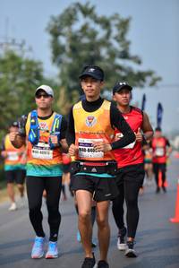 BIB: 840, 4073
                            <button type="button" onclick="openModal(9002140)" class="btn btn-primary btn-sm float-right btn-popup" data-toggle="modal" data-target=".modal-high-quality">
                        <i class="fas fa-shopping-cart"></i> Add to Cart
                    </button>
                                            <button type="button" onclick="isThisMe(9002140, true)" class="btn btn-success btn-sm float-right btn-popup btn-isme hidden" data-toggle="tooltip" data-placement="bottom" title="นี่คือรูปของคุณใช่ไหม คลิกที่นี่เพื่อเอาเข้าอัลบั้ม">
                        <i class="fas fa-plus"></i> Add to album
                    </button>
                    <button type="button" onclick="isThisMe(9002140, false)" class="btn btn-warning btn-sm float-right btn-popup btn-isnotme hidden">
                        <i class="fas fa-ban"></i> Remove from album
                    </button>