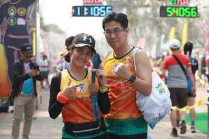 BIB: 5406
                            <button type="button" onclick="openModal(8853230)" class="btn btn-primary btn-sm float-right btn-popup" data-toggle="modal" data-target=".modal-high-quality">
                        <i class="fas fa-shopping-cart"></i> Add to Cart
                    </button>
                                            <button type="button" onclick="isThisMe(8853230, true)" class="btn btn-success btn-sm float-right btn-popup btn-isme hidden" data-toggle="tooltip" data-placement="bottom" title="นี่คือรูปของคุณใช่ไหม คลิกที่นี่เพื่อเอาเข้าอัลบั้ม">
                        <i class="fas fa-plus"></i> Add to album
                    </button>
                    <button type="button" onclick="isThisMe(8853230, false)" class="btn btn-warning btn-sm float-right btn-popup btn-isnotme hidden">
                        <i class="fas fa-ban"></i> Remove from album
                    </button>