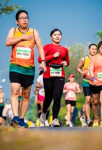 BIB: 27843, 26209, 
                            <button type="button" onclick="openModal(10402682)" class="btn btn-primary btn-sm float-right btn-popup" data-toggle="modal" data-target=".modal-high-quality">
                        <i class="fas fa-shopping-cart"></i> Add to Cart
                    </button>
                                            <button type="button" onclick="isThisMe(10402682, true)" class="btn btn-success btn-sm float-right btn-popup btn-isme hidden" data-toggle="tooltip" data-placement="bottom" title="นี่คือรูปของคุณใช่ไหม คลิกที่นี่เพื่อเอาเข้าอัลบั้ม">
                        <i class="fas fa-plus"></i> Add to album
                    </button>
                    <button type="button" onclick="isThisMe(10402682, false)" class="btn btn-warning btn-sm float-right btn-popup btn-isnotme hidden">
                        <i class="fas fa-ban"></i> Remove from album
                    </button>