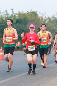 BIB: 2239, 2017
                            <button type="button" onclick="openModal(7949749)" class="btn btn-primary btn-sm float-right btn-popup" data-toggle="modal" data-target=".modal-high-quality">
                        <i class="fas fa-shopping-cart"></i> Add to Cart
                    </button>
                                            <button type="button" onclick="isThisMe(7949749, true)" class="btn btn-success btn-sm float-right btn-popup btn-isme hidden" data-toggle="tooltip" data-placement="bottom" title="นี่คือรูปของคุณใช่ไหม คลิกที่นี่เพื่อเอาเข้าอัลบั้ม">
                        <i class="fas fa-plus"></i> Add to album
                    </button>
                    <button type="button" onclick="isThisMe(7949749, false)" class="btn btn-warning btn-sm float-right btn-popup btn-isnotme hidden">
                        <i class="fas fa-ban"></i> Remove from album
                    </button>