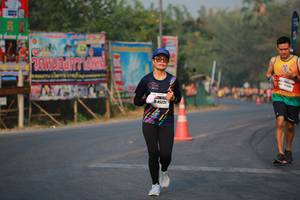 BIB: 45231
                            <button type="button" onclick="openModal(9556851)" class="btn btn-primary btn-sm float-right btn-popup" data-toggle="modal" data-target=".modal-high-quality">
                        <i class="fas fa-shopping-cart"></i> Add to Cart
                    </button>
                                            <button type="button" onclick="isThisMe(9556851, true)" class="btn btn-success btn-sm float-right btn-popup btn-isme hidden" data-toggle="tooltip" data-placement="bottom" title="นี่คือรูปของคุณใช่ไหม คลิกที่นี่เพื่อเอาเข้าอัลบั้ม">
                        <i class="fas fa-plus"></i> Add to album
                    </button>
                    <button type="button" onclick="isThisMe(9556851, false)" class="btn btn-warning btn-sm float-right btn-popup btn-isnotme hidden">
                        <i class="fas fa-ban"></i> Remove from album
                    </button>