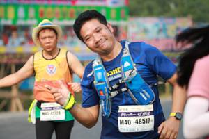 BIB: 41728, 421, 48517
                            <button type="button" onclick="openModal(9570128)" class="btn btn-primary btn-sm float-right btn-popup" data-toggle="modal" data-target=".modal-high-quality">
                        <i class="fas fa-shopping-cart"></i> Add to Cart
                    </button>
                                            <button type="button" onclick="isThisMe(9570128, true)" class="btn btn-success btn-sm float-right btn-popup btn-isme hidden" data-toggle="tooltip" data-placement="bottom" title="นี่คือรูปของคุณใช่ไหม คลิกที่นี่เพื่อเอาเข้าอัลบั้ม">
                        <i class="fas fa-plus"></i> Add to album
                    </button>
                    <button type="button" onclick="isThisMe(9570128, false)" class="btn btn-warning btn-sm float-right btn-popup btn-isnotme hidden">
                        <i class="fas fa-ban"></i> Remove from album
                    </button>