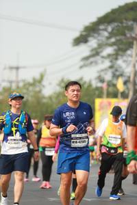 BIB: 2195, 46471, 42585
                            <button type="button" onclick="openModal(9586244)" class="btn btn-primary btn-sm float-right btn-popup" data-toggle="modal" data-target=".modal-high-quality">
                        <i class="fas fa-shopping-cart"></i> Add to Cart
                    </button>
                                            <button type="button" onclick="isThisMe(9586244, true)" class="btn btn-success btn-sm float-right btn-popup btn-isme hidden" data-toggle="tooltip" data-placement="bottom" title="นี่คือรูปของคุณใช่ไหม คลิกที่นี่เพื่อเอาเข้าอัลบั้ม">
                        <i class="fas fa-plus"></i> Add to album
                    </button>
                    <button type="button" onclick="isThisMe(9586244, false)" class="btn btn-warning btn-sm float-right btn-popup btn-isnotme hidden">
                        <i class="fas fa-ban"></i> Remove from album
                    </button>