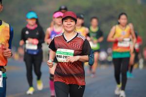 BIB: 215
                            <button type="button" onclick="openModal(9554726)" class="btn btn-primary btn-sm float-right btn-popup" data-toggle="modal" data-target=".modal-high-quality">
                        <i class="fas fa-shopping-cart"></i> Add to Cart
                    </button>
                                            <button type="button" onclick="isThisMe(9554726, true)" class="btn btn-success btn-sm float-right btn-popup btn-isme hidden" data-toggle="tooltip" data-placement="bottom" title="นี่คือรูปของคุณใช่ไหม คลิกที่นี่เพื่อเอาเข้าอัลบั้ม">
                        <i class="fas fa-plus"></i> Add to album
                    </button>
                    <button type="button" onclick="isThisMe(9554726, false)" class="btn btn-warning btn-sm float-right btn-popup btn-isnotme hidden">
                        <i class="fas fa-ban"></i> Remove from album
                    </button>