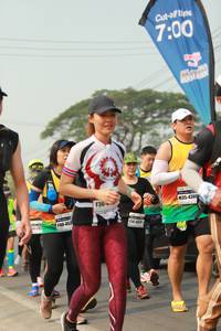 BIB: 700, 4306, 453
                            <button type="button" onclick="openModal(9562427)" class="btn btn-primary btn-sm float-right btn-popup" data-toggle="modal" data-target=".modal-high-quality">
                        <i class="fas fa-shopping-cart"></i> Add to Cart
                    </button>
                                            <button type="button" onclick="isThisMe(9562427, true)" class="btn btn-success btn-sm float-right btn-popup btn-isme hidden" data-toggle="tooltip" data-placement="bottom" title="นี่คือรูปของคุณใช่ไหม คลิกที่นี่เพื่อเอาเข้าอัลบั้ม">
                        <i class="fas fa-plus"></i> Add to album
                    </button>
                    <button type="button" onclick="isThisMe(9562427, false)" class="btn btn-warning btn-sm float-right btn-popup btn-isnotme hidden">
                        <i class="fas fa-ban"></i> Remove from album
                    </button>