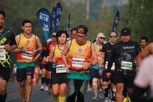 BIB: 515, 582, 42088, 358, 22539, 42988, 40136
                            <button type="button" onclick="openModal(9556811)" class="btn btn-primary btn-sm float-right btn-popup" data-toggle="modal" data-target=".modal-high-quality">
                        <i class="fas fa-shopping-cart"></i> Add to Cart
                    </button>
                                            <button type="button" onclick="isThisMe(9556811, true)" class="btn btn-success btn-sm float-right btn-popup btn-isme hidden" data-toggle="tooltip" data-placement="bottom" title="นี่คือรูปของคุณใช่ไหม คลิกที่นี่เพื่อเอาเข้าอัลบั้ม">
                        <i class="fas fa-plus"></i> Add to album
                    </button>
                    <button type="button" onclick="isThisMe(9556811, false)" class="btn btn-warning btn-sm float-right btn-popup btn-isnotme hidden">
                        <i class="fas fa-ban"></i> Remove from album
                    </button>