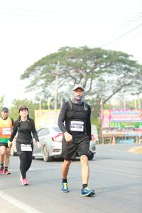 BIB: 420
                            <button type="button" onclick="openModal(9582877)" class="btn btn-primary btn-sm float-right btn-popup" data-toggle="modal" data-target=".modal-high-quality">
                        <i class="fas fa-shopping-cart"></i> Add to Cart
                    </button>
                                            <button type="button" onclick="isThisMe(9582877, true)" class="btn btn-success btn-sm float-right btn-popup btn-isme hidden" data-toggle="tooltip" data-placement="bottom" title="นี่คือรูปของคุณใช่ไหม คลิกที่นี่เพื่อเอาเข้าอัลบั้ม">
                        <i class="fas fa-plus"></i> Add to album
                    </button>
                    <button type="button" onclick="isThisMe(9582877, false)" class="btn btn-warning btn-sm float-right btn-popup btn-isnotme hidden">
                        <i class="fas fa-ban"></i> Remove from album
                    </button>