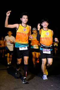 BIB: 086, 40883
                            <button type="button" onclick="openModal(9013219)" class="btn btn-primary btn-sm float-right btn-popup" data-toggle="modal" data-target=".modal-high-quality">
                        <i class="fas fa-shopping-cart"></i> Add to Cart
                    </button>
                                            <button type="button" onclick="isThisMe(9013219, true)" class="btn btn-success btn-sm float-right btn-popup btn-isme hidden" data-toggle="tooltip" data-placement="bottom" title="นี่คือรูปของคุณใช่ไหม คลิกที่นี่เพื่อเอาเข้าอัลบั้ม">
                        <i class="fas fa-plus"></i> Add to album
                    </button>
                    <button type="button" onclick="isThisMe(9013219, false)" class="btn btn-warning btn-sm float-right btn-popup btn-isnotme hidden">
                        <i class="fas fa-ban"></i> Remove from album
                    </button>