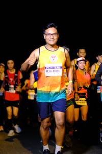 BIB: 40751, 40354
                            <button type="button" onclick="openModal(9051972)" class="btn btn-primary btn-sm float-right btn-popup" data-toggle="modal" data-target=".modal-high-quality">
                        <i class="fas fa-shopping-cart"></i> Add to Cart
                    </button>
                                            <button type="button" onclick="isThisMe(9051972, true)" class="btn btn-success btn-sm float-right btn-popup btn-isme hidden" data-toggle="tooltip" data-placement="bottom" title="นี่คือรูปของคุณใช่ไหม คลิกที่นี่เพื่อเอาเข้าอัลบั้ม">
                        <i class="fas fa-plus"></i> Add to album
                    </button>
                    <button type="button" onclick="isThisMe(9051972, false)" class="btn btn-warning btn-sm float-right btn-popup btn-isnotme hidden">
                        <i class="fas fa-ban"></i> Remove from album
                    </button>