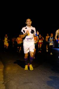 BIB: 4200
                            <button type="button" onclick="openModal(8649492)" class="btn btn-primary btn-sm float-right btn-popup" data-toggle="modal" data-target=".modal-high-quality">
                        <i class="fas fa-shopping-cart"></i> Add to Cart
                    </button>
                                            <button type="button" onclick="isThisMe(8649492, true)" class="btn btn-success btn-sm float-right btn-popup btn-isme hidden" data-toggle="tooltip" data-placement="bottom" title="นี่คือรูปของคุณใช่ไหม คลิกที่นี่เพื่อเอาเข้าอัลบั้ม">
                        <i class="fas fa-plus"></i> Add to album
                    </button>
                    <button type="button" onclick="isThisMe(8649492, false)" class="btn btn-warning btn-sm float-right btn-popup btn-isnotme hidden">
                        <i class="fas fa-ban"></i> Remove from album
                    </button>