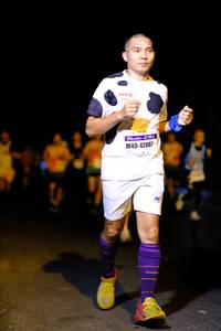 BIB: 42007
                            <button type="button" onclick="openModal(8649828)" class="btn btn-primary btn-sm float-right btn-popup" data-toggle="modal" data-target=".modal-high-quality">
                        <i class="fas fa-shopping-cart"></i> Add to Cart
                    </button>
                                            <button type="button" onclick="isThisMe(8649828, true)" class="btn btn-success btn-sm float-right btn-popup btn-isme hidden" data-toggle="tooltip" data-placement="bottom" title="นี่คือรูปของคุณใช่ไหม คลิกที่นี่เพื่อเอาเข้าอัลบั้ม">
                        <i class="fas fa-plus"></i> Add to album
                    </button>
                    <button type="button" onclick="isThisMe(8649828, false)" class="btn btn-warning btn-sm float-right btn-popup btn-isnotme hidden">
                        <i class="fas fa-ban"></i> Remove from album
                    </button>