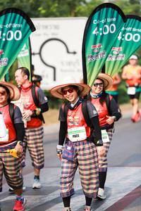 BIB: 400
                            <button type="button" onclick="openModal(8962634)" class="btn btn-primary btn-sm float-right btn-popup" data-toggle="modal" data-target=".modal-high-quality">
                        <i class="fas fa-shopping-cart"></i> Add to Cart
                    </button>
                                            <button type="button" onclick="isThisMe(8962634, true)" class="btn btn-success btn-sm float-right btn-popup btn-isme hidden" data-toggle="tooltip" data-placement="bottom" title="นี่คือรูปของคุณใช่ไหม คลิกที่นี่เพื่อเอาเข้าอัลบั้ม">
                        <i class="fas fa-plus"></i> Add to album
                    </button>
                    <button type="button" onclick="isThisMe(8962634, false)" class="btn btn-warning btn-sm float-right btn-popup btn-isnotme hidden">
                        <i class="fas fa-ban"></i> Remove from album
                    </button>