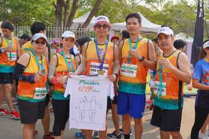 BIB: 27275, 453, 42195
                            <button type="button" onclick="openModal(7530195)" class="btn btn-primary btn-sm float-right btn-popup" data-toggle="modal" data-target=".modal-high-quality">
                        <i class="fas fa-shopping-cart"></i> Add to Cart
                    </button>
                                            <button type="button" onclick="isThisMe(7530195, true)" class="btn btn-success btn-sm float-right btn-popup btn-isme hidden" data-toggle="tooltip" data-placement="bottom" title="นี่คือรูปของคุณใช่ไหม คลิกที่นี่เพื่อเอาเข้าอัลบั้ม">
                        <i class="fas fa-plus"></i> Add to album
                    </button>
                    <button type="button" onclick="isThisMe(7530195, false)" class="btn btn-warning btn-sm float-right btn-popup btn-isnotme hidden">
                        <i class="fas fa-ban"></i> Remove from album
                    </button>