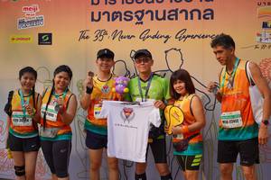 BIB: 121099, 204, 22412
                            <button type="button" onclick="openModal(7724419)" class="btn btn-primary btn-sm float-right btn-popup" data-toggle="modal" data-target=".modal-high-quality">
                        <i class="fas fa-shopping-cart"></i> Add to Cart
                    </button>
                                            <button type="button" onclick="isThisMe(7724419, true)" class="btn btn-success btn-sm float-right btn-popup btn-isme hidden" data-toggle="tooltip" data-placement="bottom" title="นี่คือรูปของคุณใช่ไหม คลิกที่นี่เพื่อเอาเข้าอัลบั้ม">
                        <i class="fas fa-plus"></i> Add to album
                    </button>
                    <button type="button" onclick="isThisMe(7724419, false)" class="btn btn-warning btn-sm float-right btn-popup btn-isnotme hidden">
                        <i class="fas fa-ban"></i> Remove from album
                    </button>